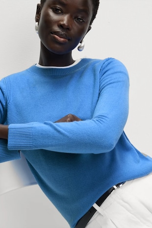 Kerek nyakú finomkötött pulóver