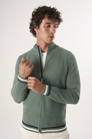 Cardigan tricotat cu terminatii cu dungi, Verde pal