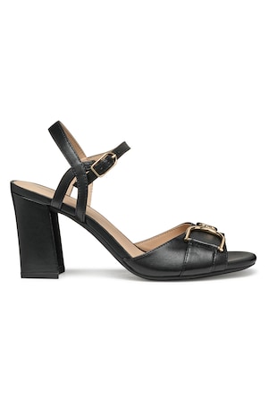 Vastag sarkú bőrszandál