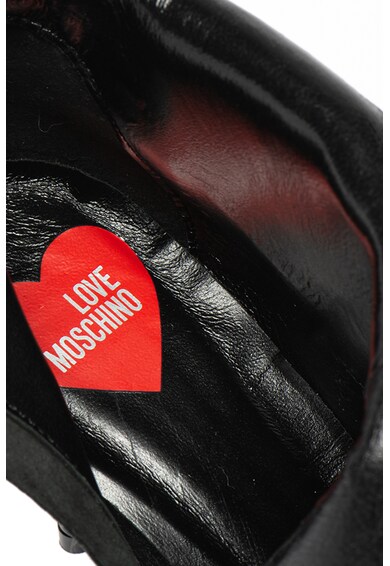 Love Moschino Hegyes orrú lakkbőr bokacsizma logós szegéllyel női