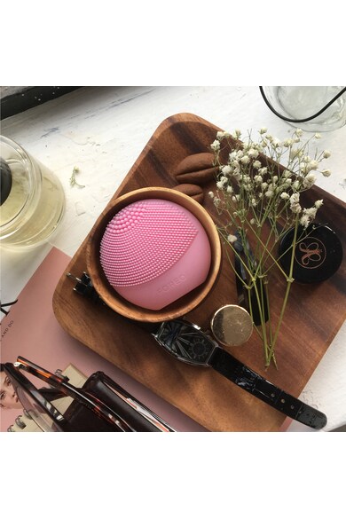 FOREO Dispozitiv de curatare faciala  Luna play plus Femei