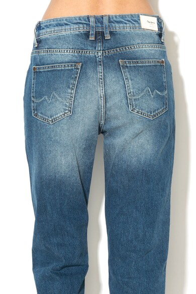 Pepe Jeans London Blugi capri comfort fit cu terminatii franjurate Patchy Femei