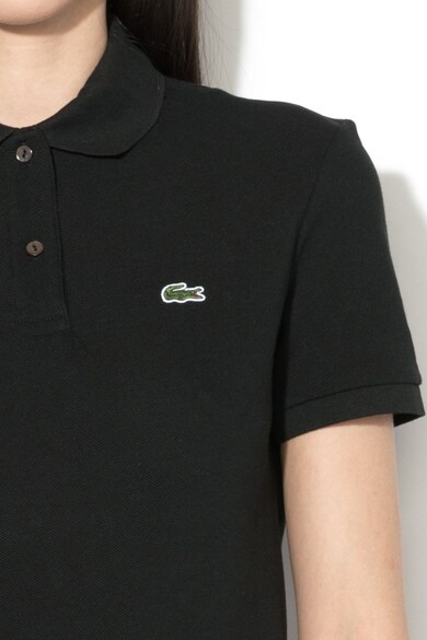 Lacoste Galléros póló logórátéttel női