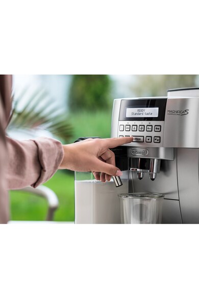 DeLonghi Espressor Automat De'Longhi Magnifica Femei