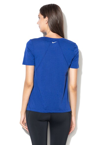 Nike Тениска за бягане с текстова щампа Жени