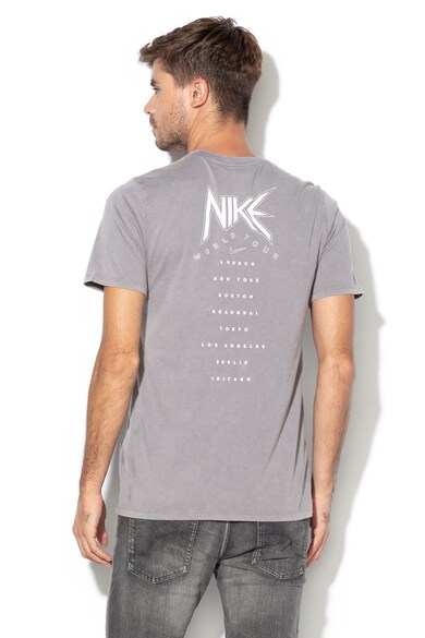 Nike Тениска по тялото за бягане с щампа Мъже