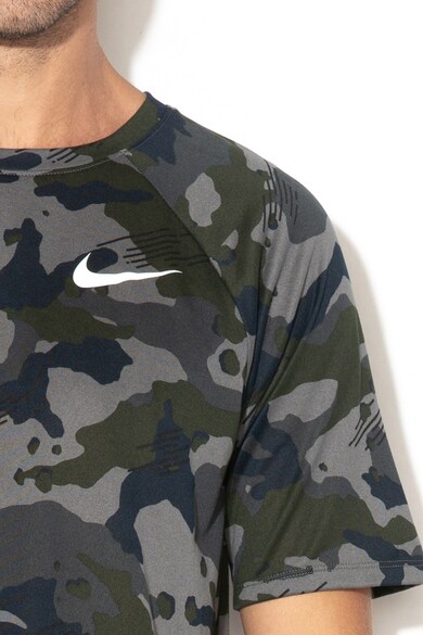 Nike Фитнес тениска Dri Fit по тялото Мъже