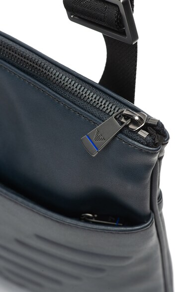 Emporio Armani Geanta crossbody cu logo in relief Barbati