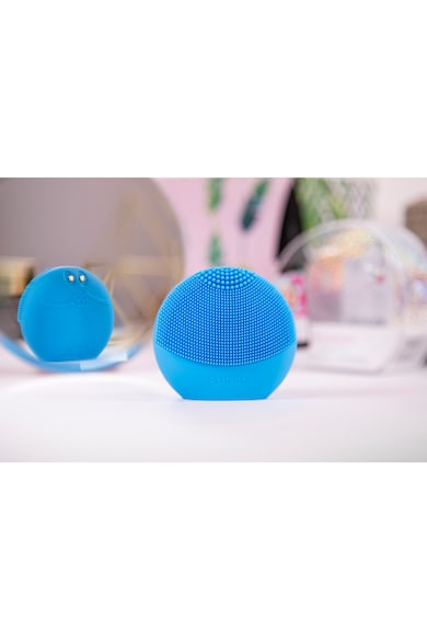 FOREO Dispozitiv de curatare faciala  LUNA play smart, 2 zone, baterii Barbati