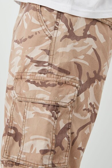 NEXT Pantaloni cargo scurti cu model camuflaj Barbati