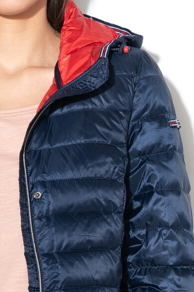 Esprit Pihével bélelt könnyű súlyú télikabát kapucnival női