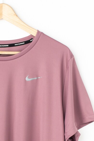 Nike Тениска с размер плюс и Dri-Fit за бягане Жени