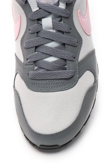 Nike MD Runner 2 cipő bőrszegélyekkel Lány