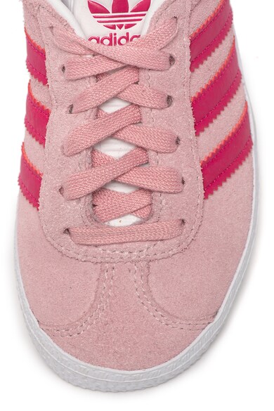 adidas Originals Велурени спортни обувки Gazelle с еко кожа Момичета