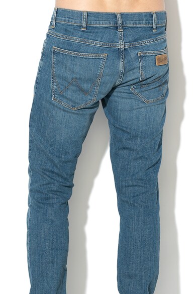 Wrangler Larston slim fit farmernadrág lefelé szűkülő szárakkal férfi