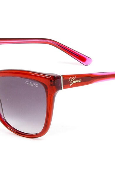 GUESS Cat-eye napszemüveg diszkrét logóval női