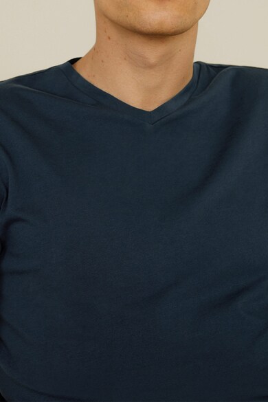 Mango Chelsea V-nyakú póló férfi