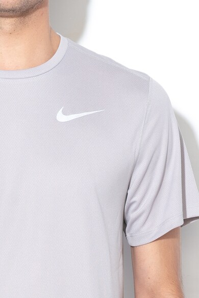 Nike Tricou cu microperforatii realizat cu Dri-fit, pentru alergare Barbati