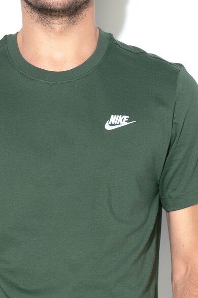 Nike Club póló hímzett logós részlettel férfi