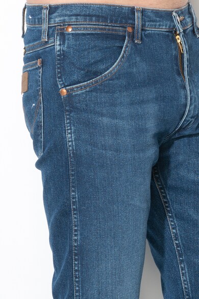 Wrangler Slim straight fit farmernadrág enyhén mosott hatással férfi