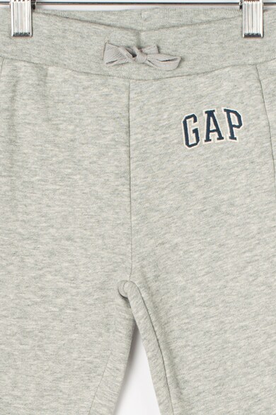 GAP Спортен панталон с поларена подплата и бродирано лого Момчета