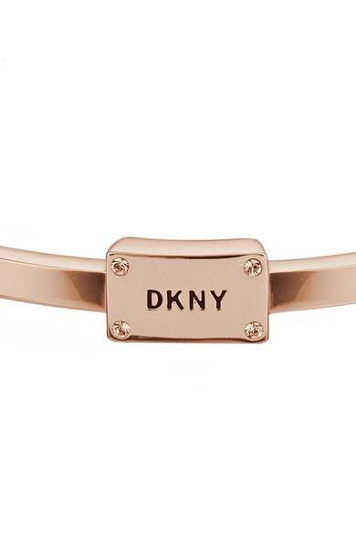 DKNY Állítható karkötő logós medállal női