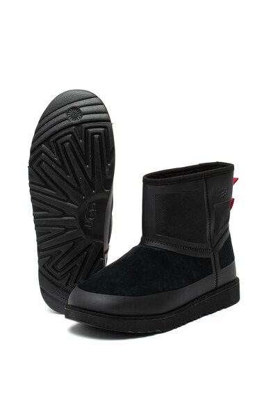 UGG Classic Mini Urban rövid szárú vízálló bebújós csizma nyersbőr részletekkel férfi