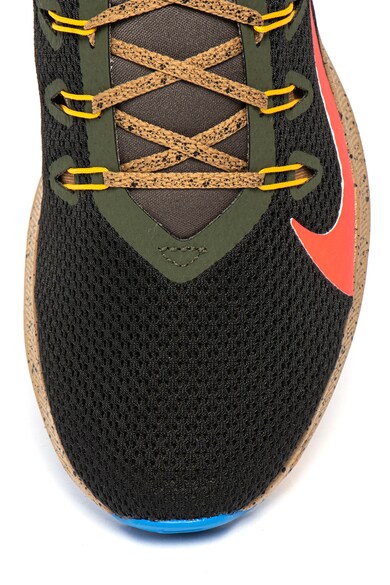 Nike Nike Quest futócipő logós részlettel férfi