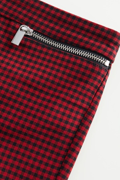 Mango Pantaloni slim fit cu model gingham Avantito Femei