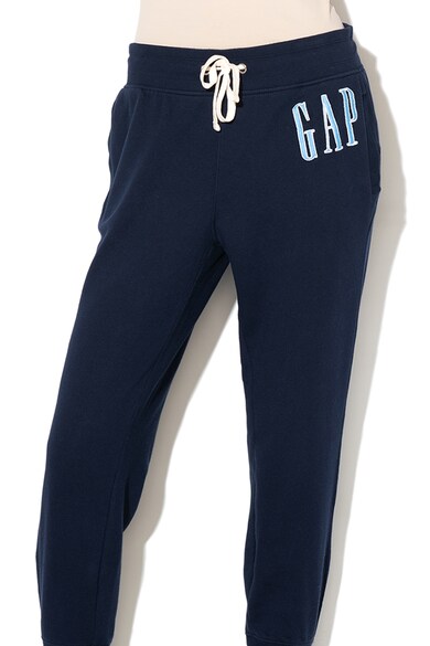 GAP Pantaloni sport cu imprimeu logo A Femei