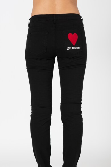 Love Moschino Slim fit farmernadrág logós részletekkel női