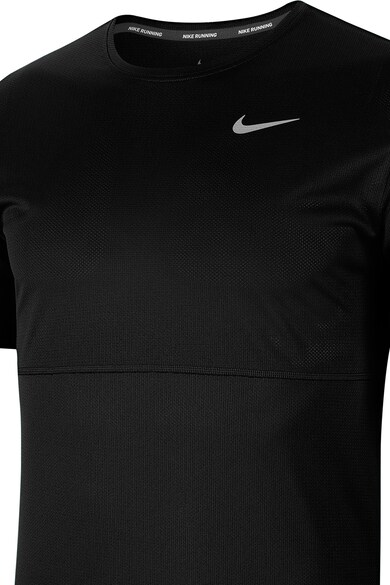 Nike Тениска за бягане Breathe Dri-FIT с овлано деколте Мъже