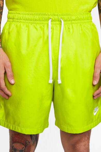 Nike Pantaloni scurti cu broderie logo discreta Woven Barbati