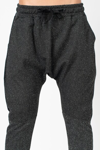 XAGON Pantaloni cu tur lasat si benzi laterale contrastante Barbati
