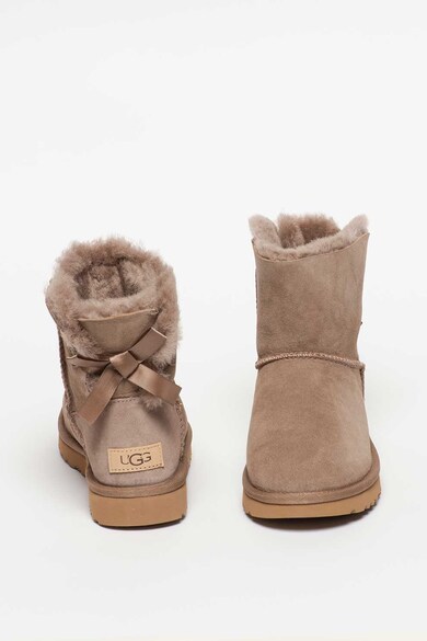 UGG Mini Bailey Bow rövid szárú bebújós nyersbőr csizma női