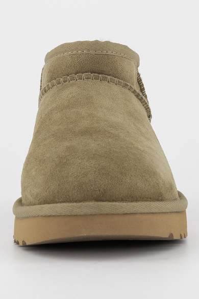 UGG Classic Ultra Mini rövid szárú bebújós nyersbőr csizma női