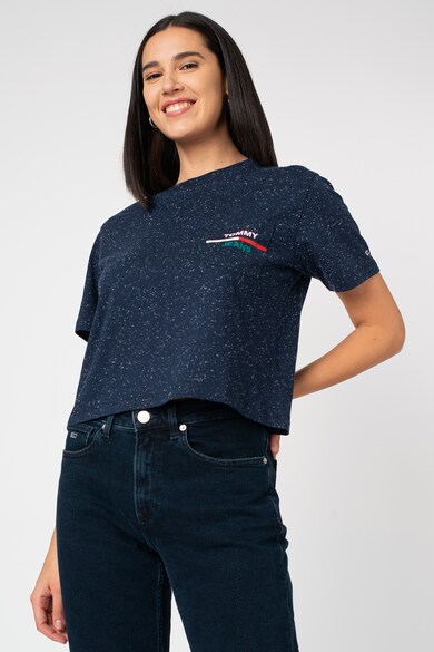 Tommy Jeans Organikuspamut tartalmú crop póló mellzsebbel női