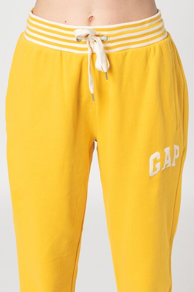 GAP Pantaloni sport cu buzunare Femei