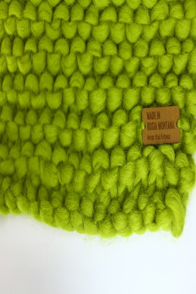 Made in Roșia Montană Fular de lana merino, tricotat gros Be Kind Femei