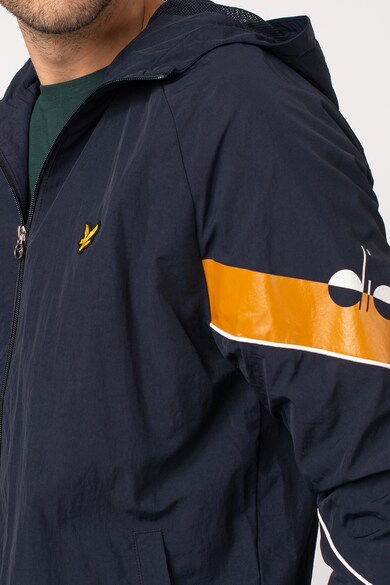 Lyle & Scott Jacheta de trening cu gluga si imprimeu logo Barbati