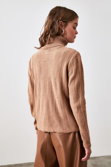Trendyol Пуловер с поло и релефна повърхност Жени