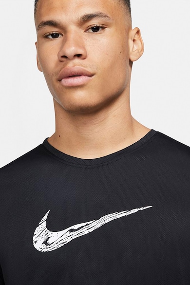 Nike Tricou cu tehnologie Dri-Fit si logo pentru alergare Breathe Barbati