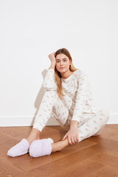 Trendyol Pijama cu maneci lungi si model grafic Femei