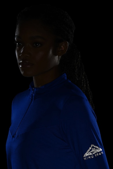 Nike Блуза за бягане Element Trail Midlayer с цепки за палците Жени