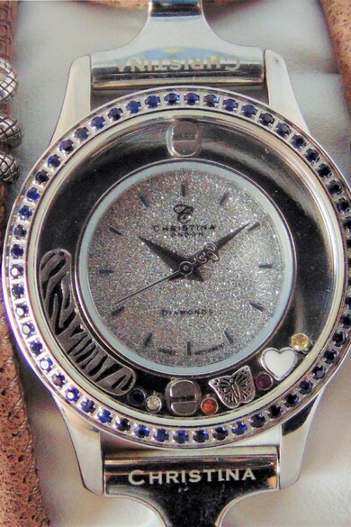 Christina Jewelry&Watches Ceas cu o curea de piele decorat cu un diamant si 54 de safire Femei