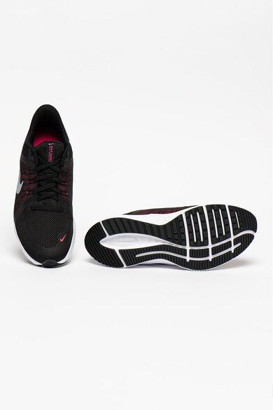 Nike Обувки за бягане Quest 4 Жени