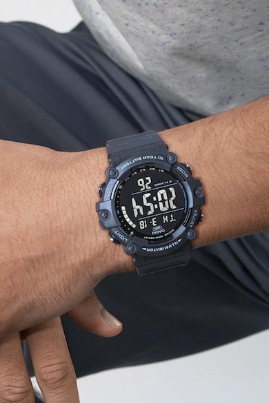 Casio Електронен часовник с пласмасова каишка Мъже