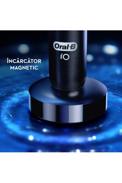 Oral-B Set 2 x Periuta de dinti electrica  iO9 cu Tehnologie Magnetica si Micro-Vibratii, Inteligenta artificiala, Display led, Senzor de presiune Smart, Timer vizibil, 7 moduri, 1 incarcator magnetic, 1 Trusa de calatorie cu incarcator, Negru/Roz Femei