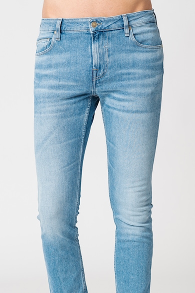 GUESS Mosott hatású skinny fit farmernadrág férfi