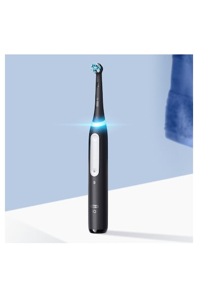 Oral-B Periuta de dinti electrica  iO 4 cu Tehnologie Magnetica si Micro-Vibratii, Senzor de presiune Smart, 4 moduri, 1 capat, Trusa de calatorie Femei